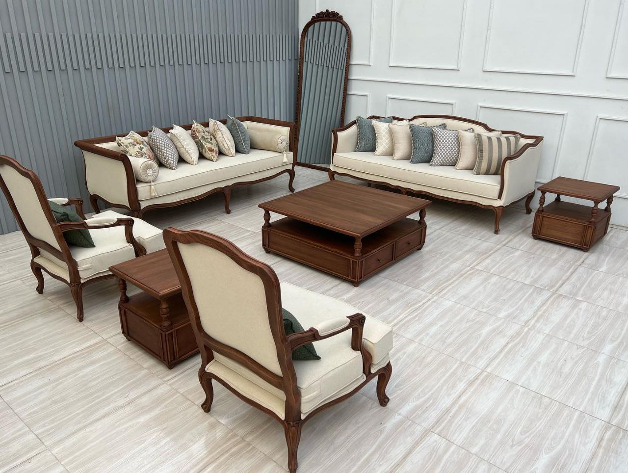 مبل کلاسیک فرانسوی آنجل 8 نفره