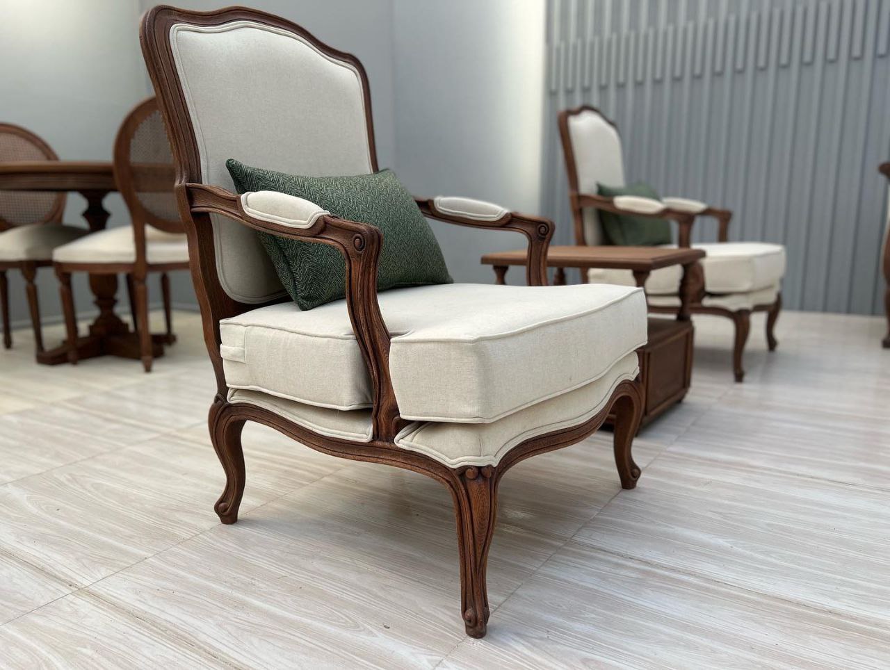 مبل کلاسیک فرانسوی آنجل 8 نفره