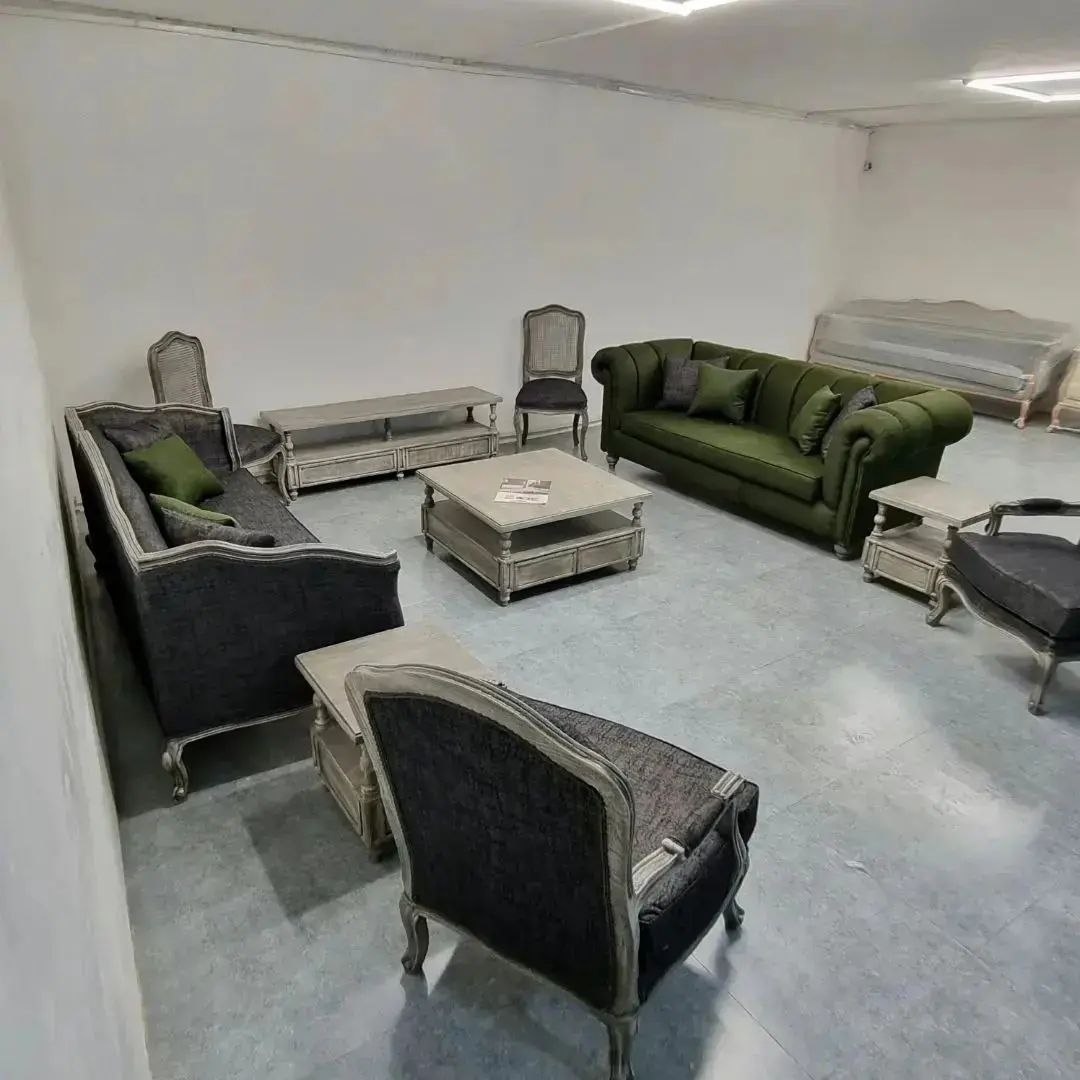 مبل کلاسیک فرانسوی لئو 7 نفره