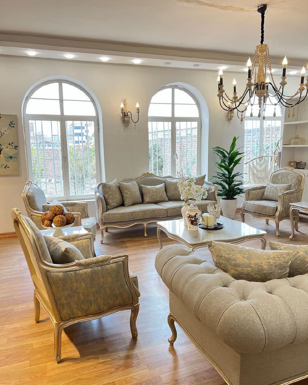 مبل کلاسیک فرانسوی سه گل 7 نفره