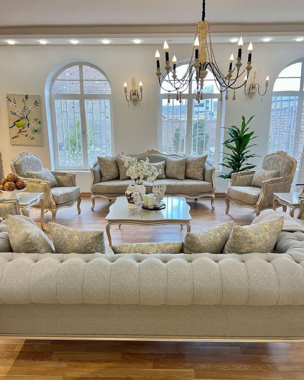 مبل کلاسیک فرانسوی سه گل 7 نفره