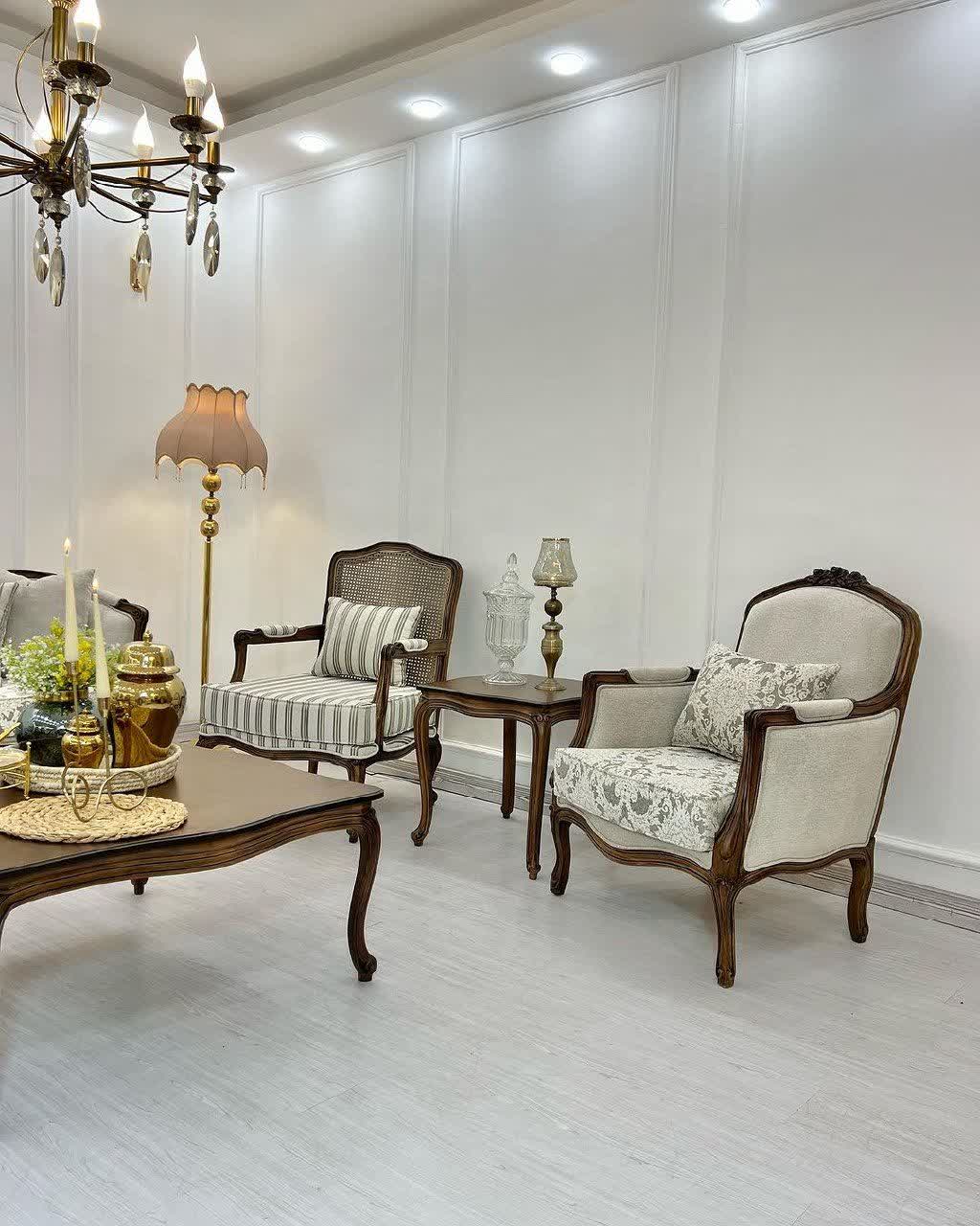 مبل کلاسیک فرانسوی سه گل منبت 7 نفره