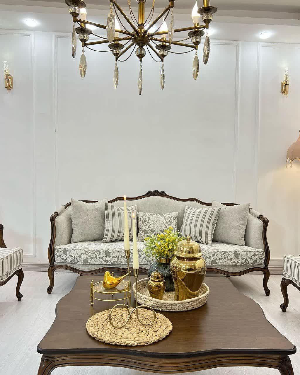 مبل کلاسیک فرانسوی سه گل منبت 7 نفره