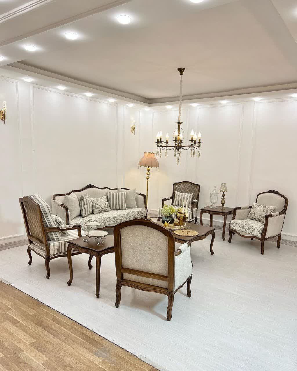 مبل کلاسیک فرانسوی سه گل منبت 7 نفره