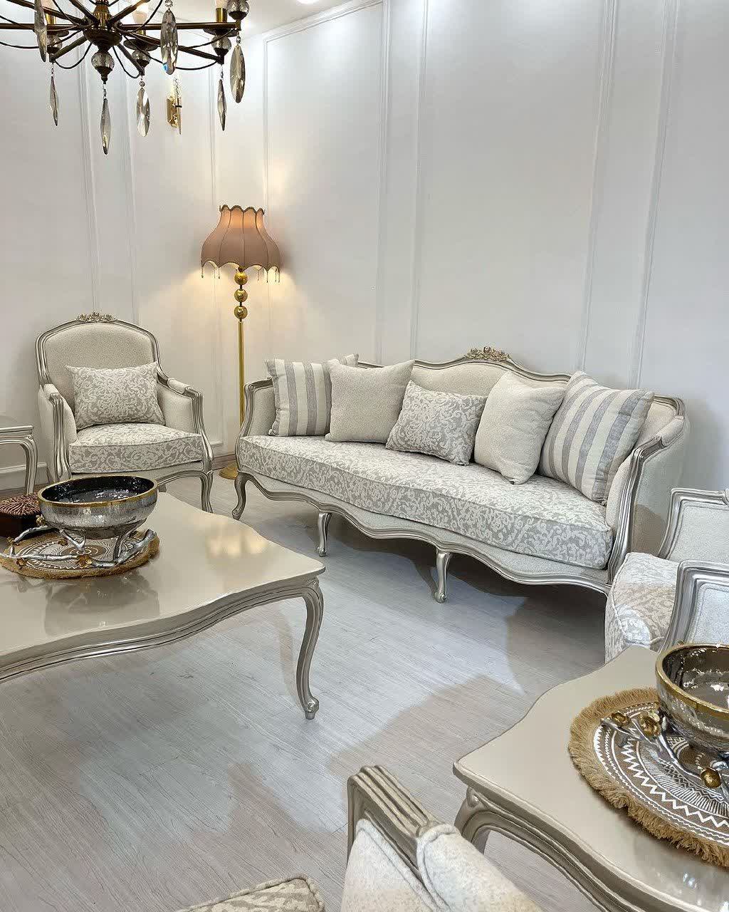 مبل کلاسیک فرانسوی سه گل 7 نفره