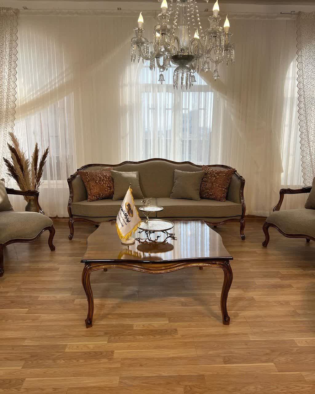 مبل کلاسیک فرانسوی آرتان 7 نفره