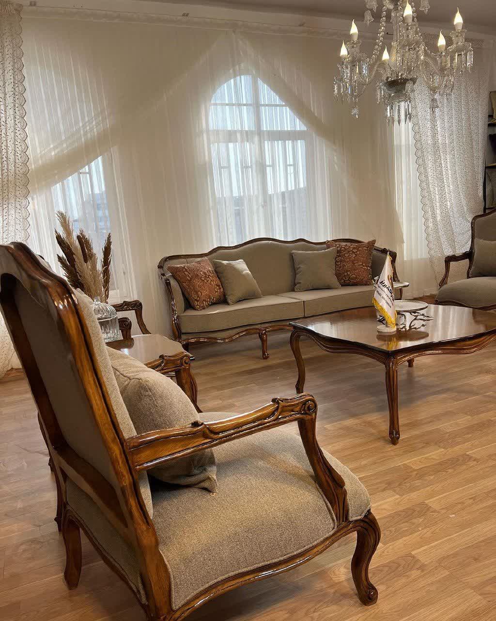 مبل کلاسیک فرانسوی آرتان 7 نفره