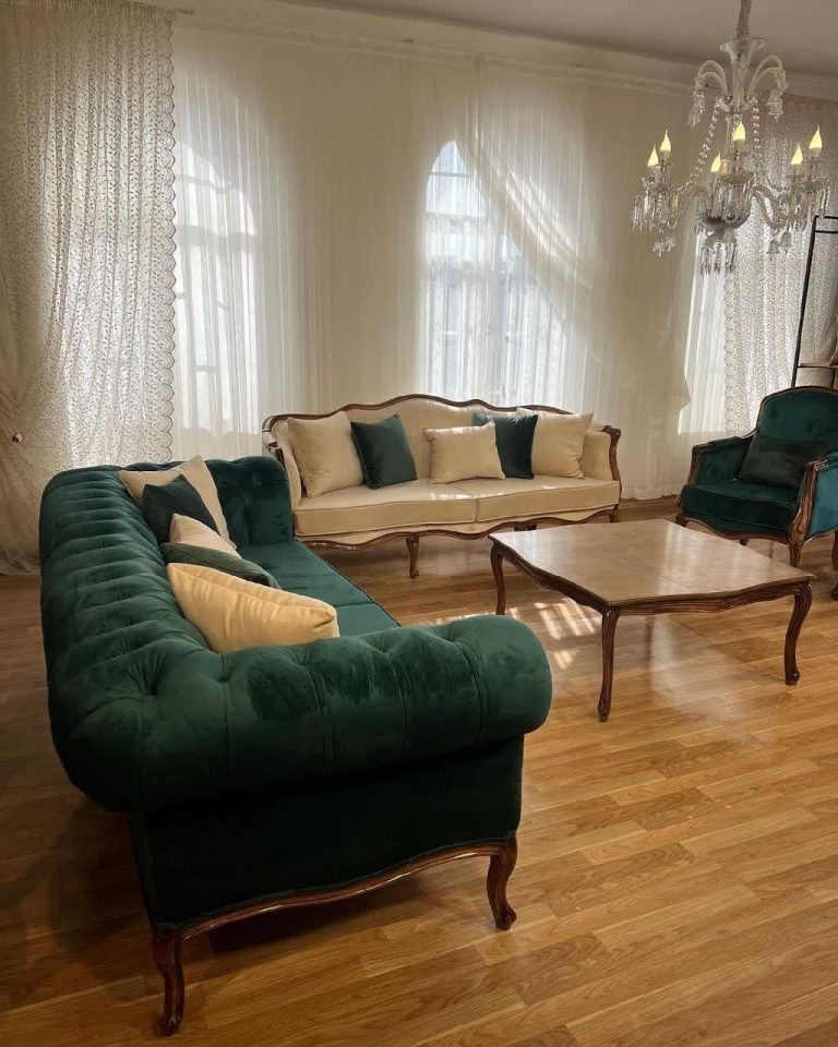 مبل کلاسیک چستر فرانسوی کیمیا 8 نفره