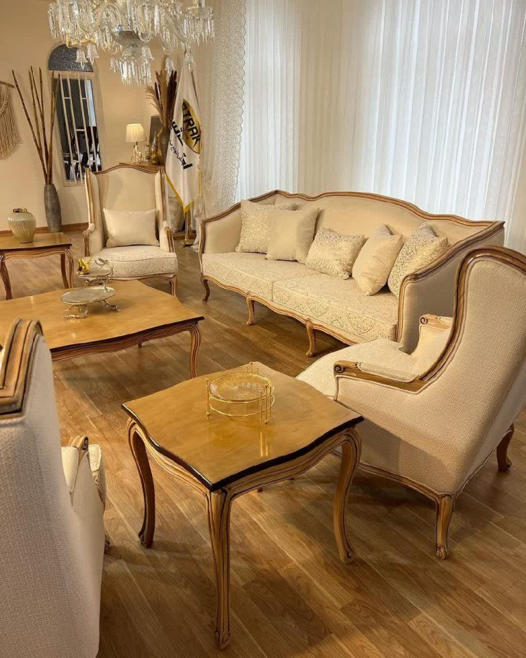 مبل کلاسیک فرانسوی آرنا 7 نفره