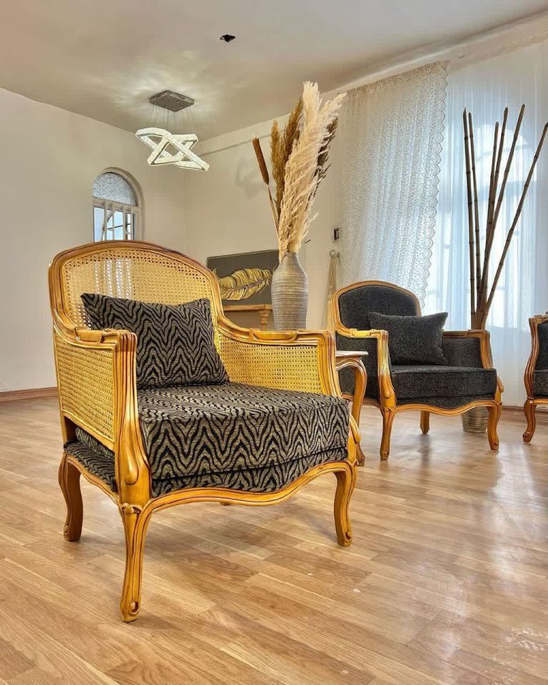 مبل کلاسیک فرانسوی کارن 7 نفره