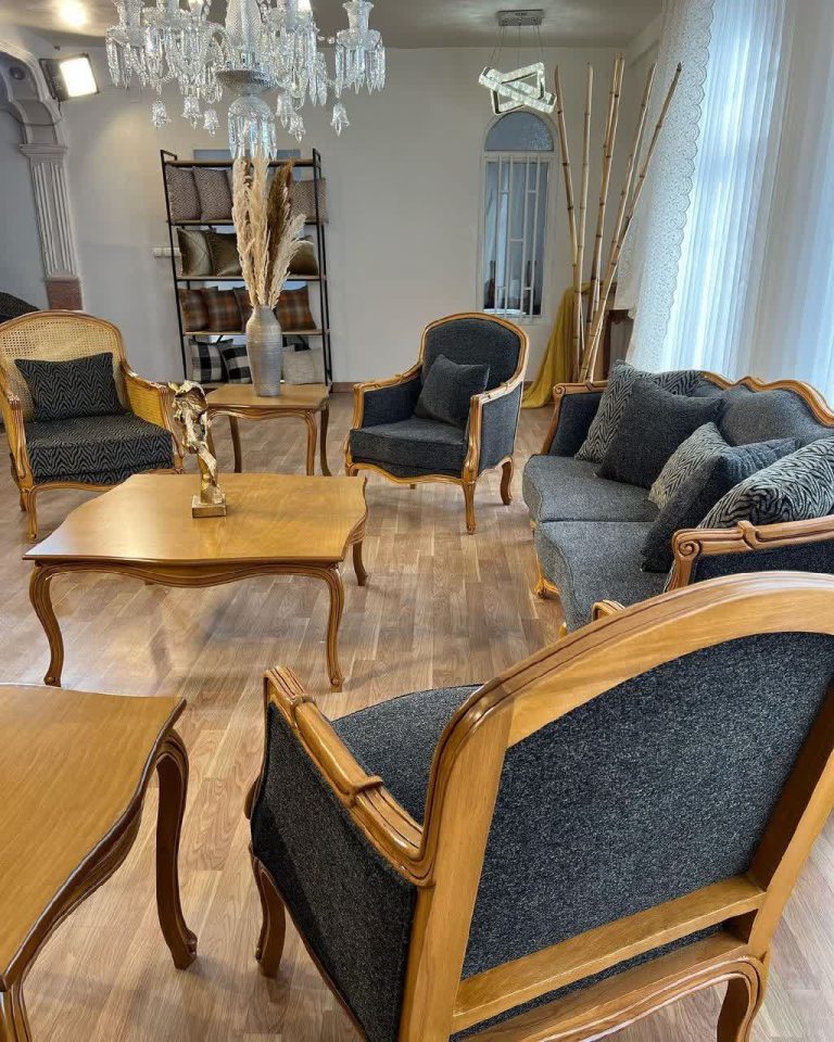 مبل کلاسیک فرانسوی کارن 7 نفره