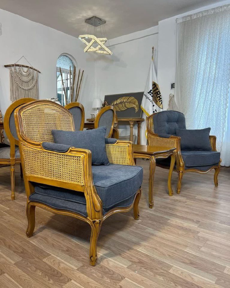 مبل کلاسیک فرانسوی کیان 7 نفره