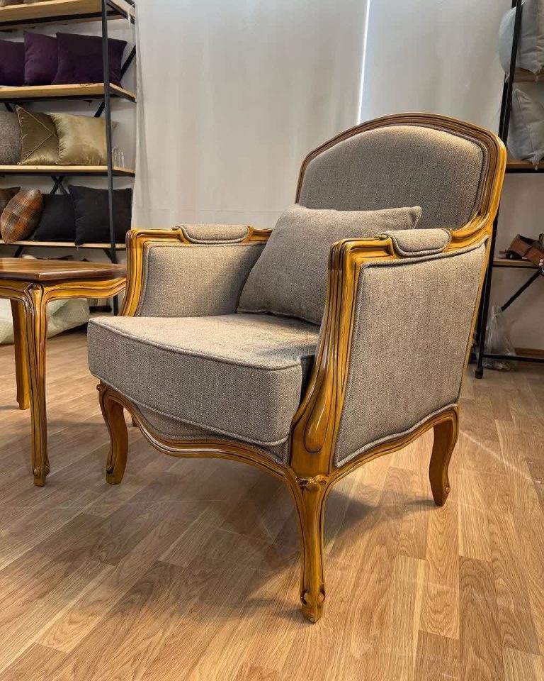 مبل کلاسیک فرانسوی کیان 7 نفره