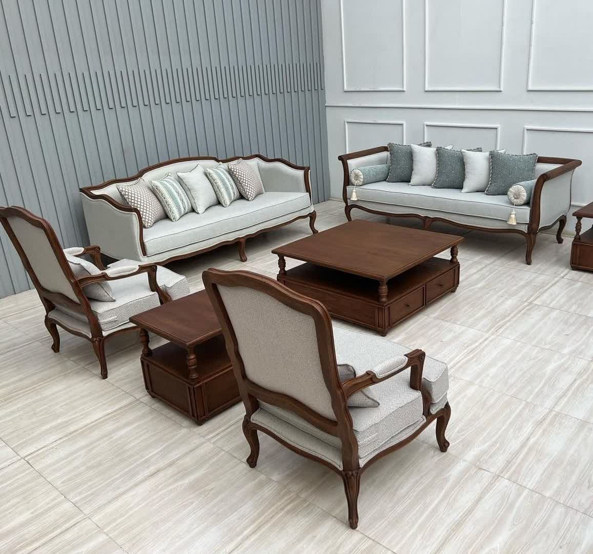 مبل کلاسیک فرانسوی لوئی 8 نفره