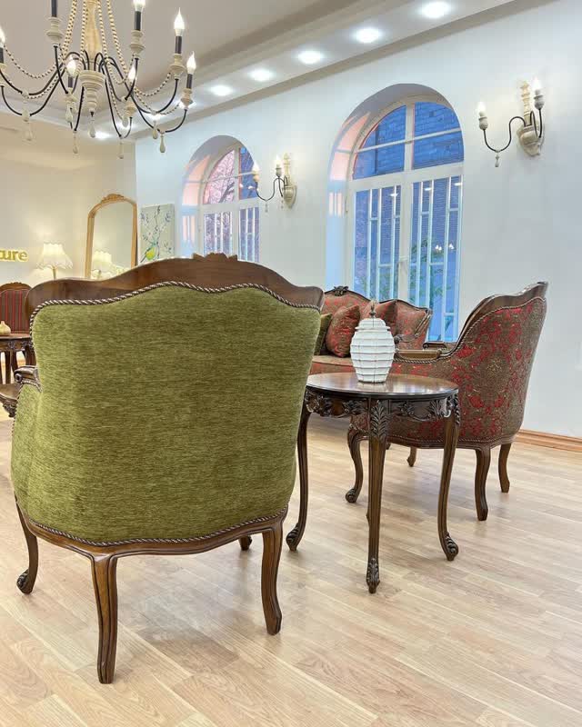 مبل کلاسیک لورنزو  7  نفره