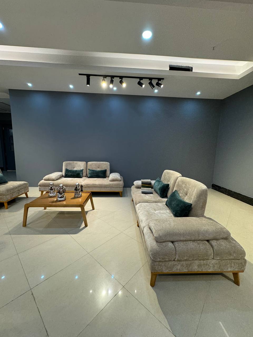 مبل راحتی درنیکا 8 نفره تخت شو