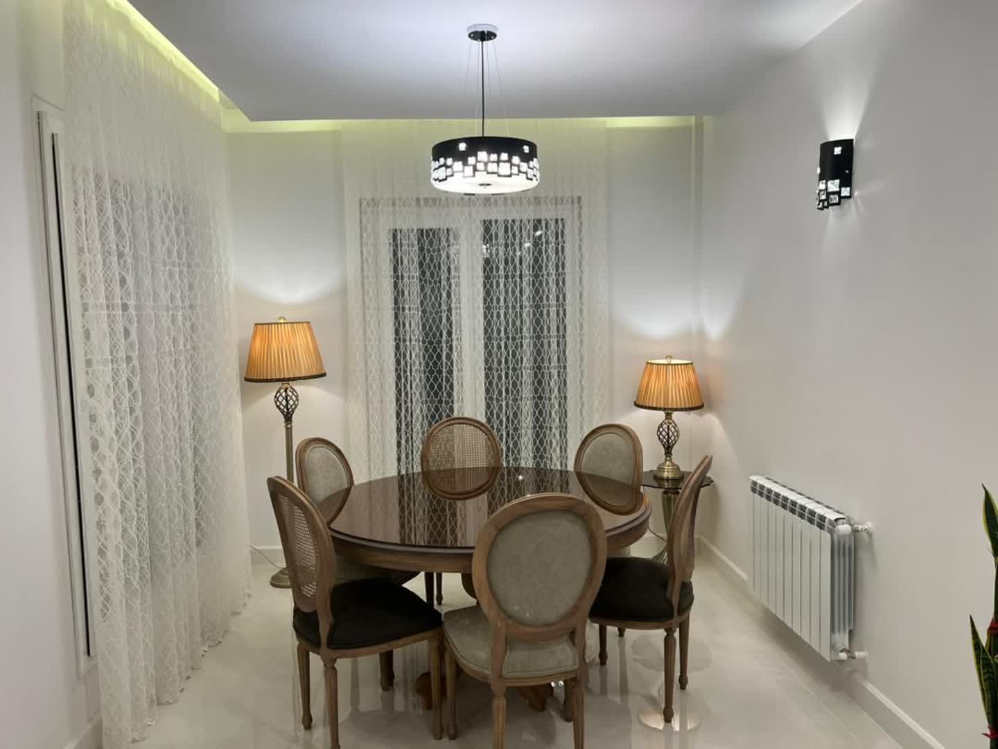 مبل کلاسیک چستر فرانسوی هلنا 8 نفره