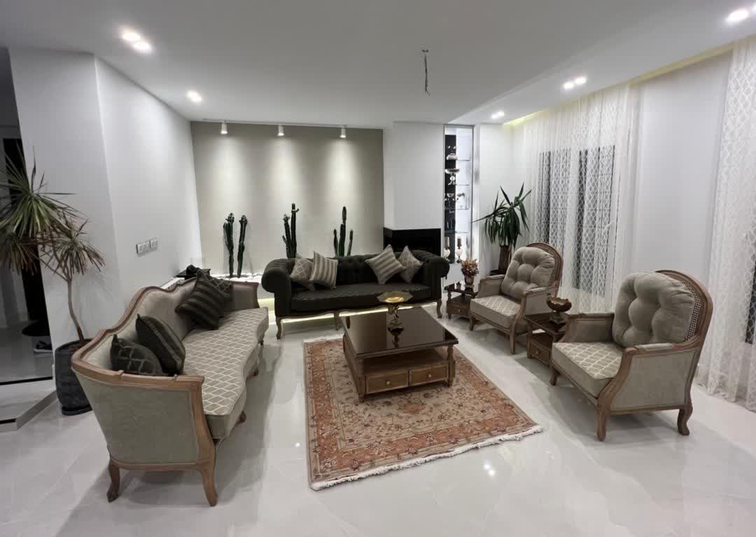 مبل کلاسیک چستر فرانسوی هلنا 8 نفره