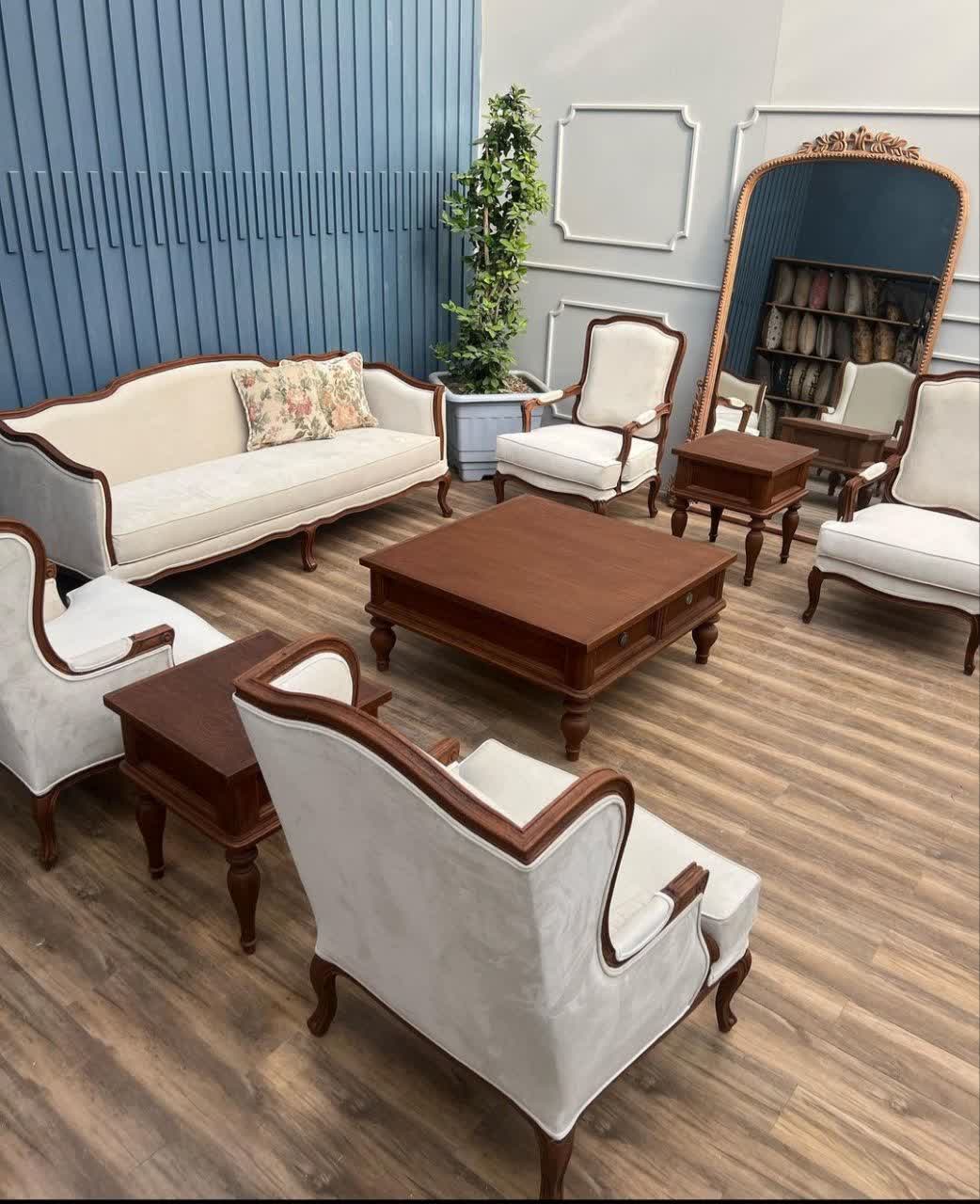 مبل کلاسیک چستر فرانسوی کاترین 8 نفره