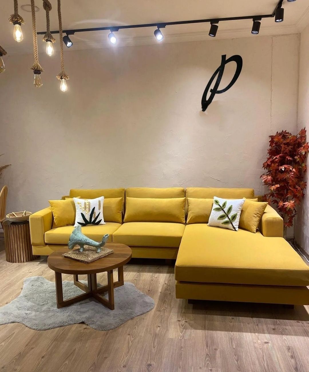 مبل ال بانیس