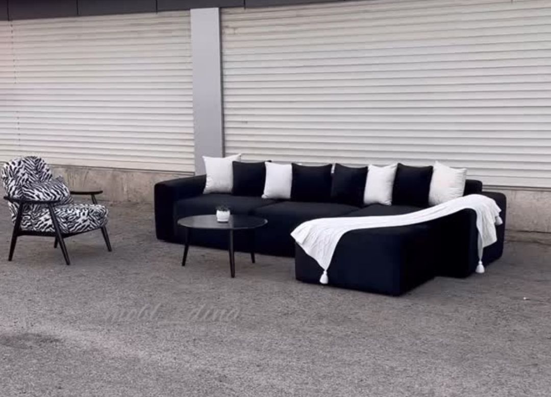 مبل ال رومانو