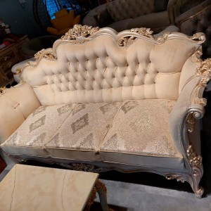 مبل کلاسیک مدل آراد 7 نفره