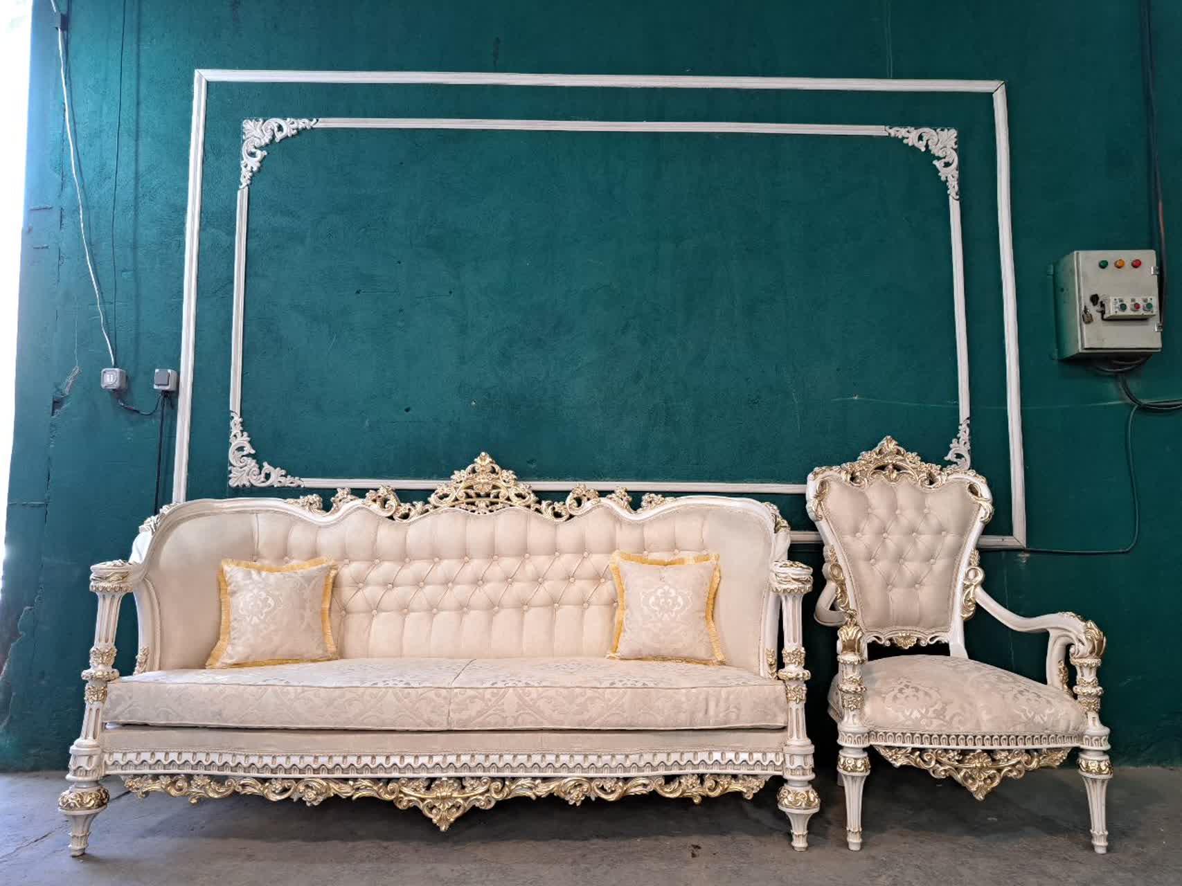 مبل سلطنتی خاطره 7 نفره