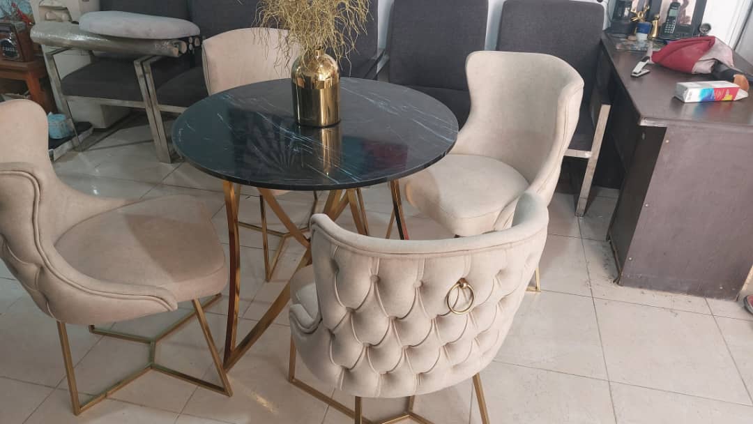 میز ناهارخوری الماس 4 _ 6  نفره