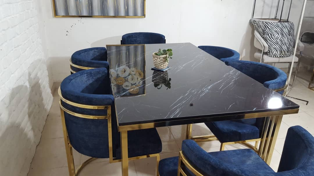 میز ناهارخوری آژنگ 4 _ 6  نفره