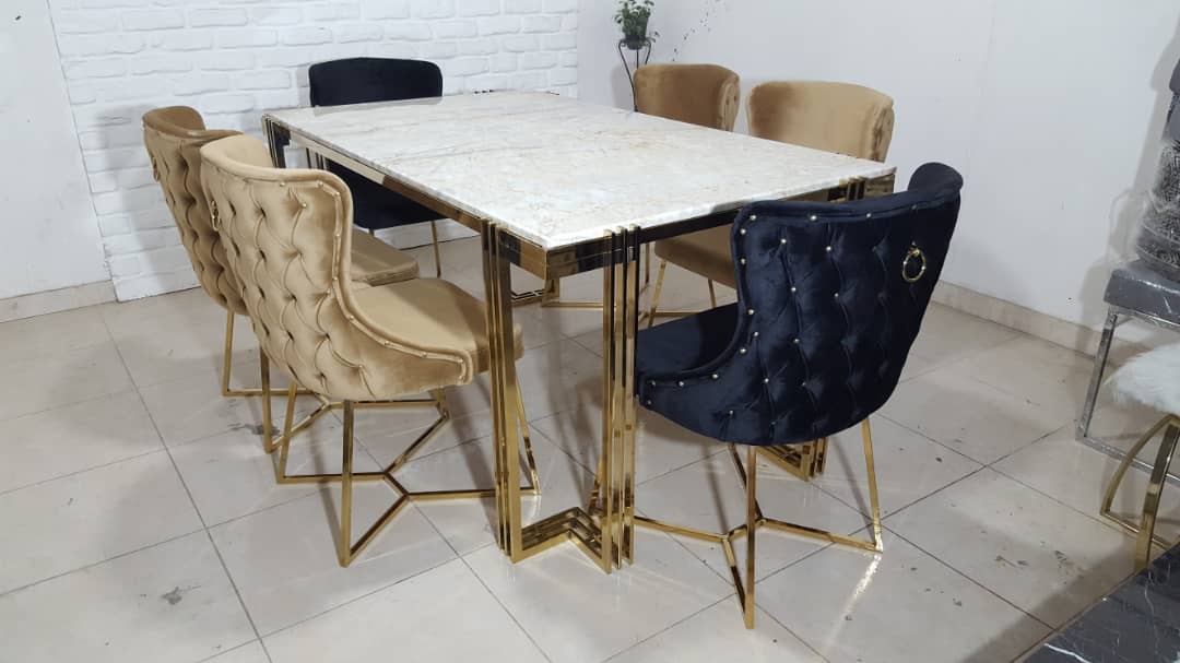 میز ناهارخوری لیزری طلایی 4 _ 6  نفره