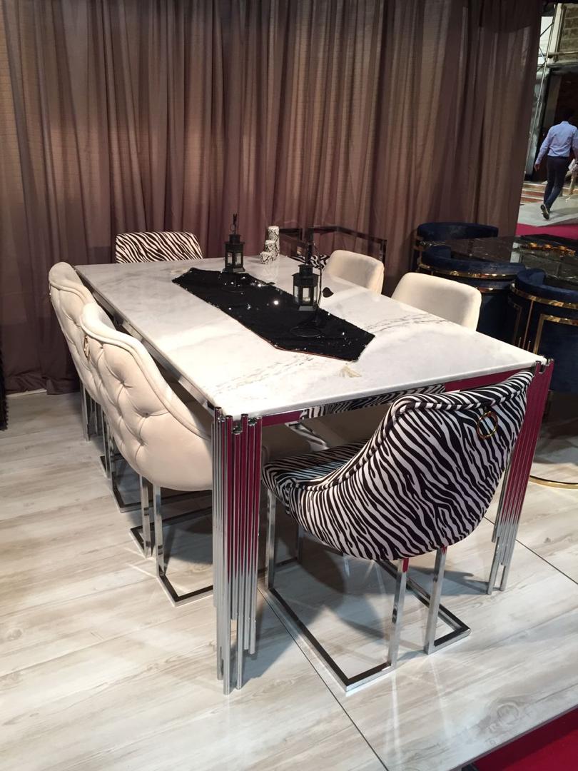 میز ناهارخوری پیانو 4 _ 6  نفره