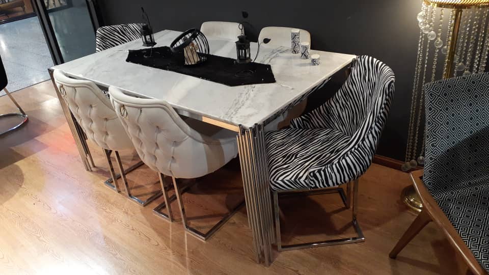 میز ناهارخوری پیانو 4 _ 6  نفره