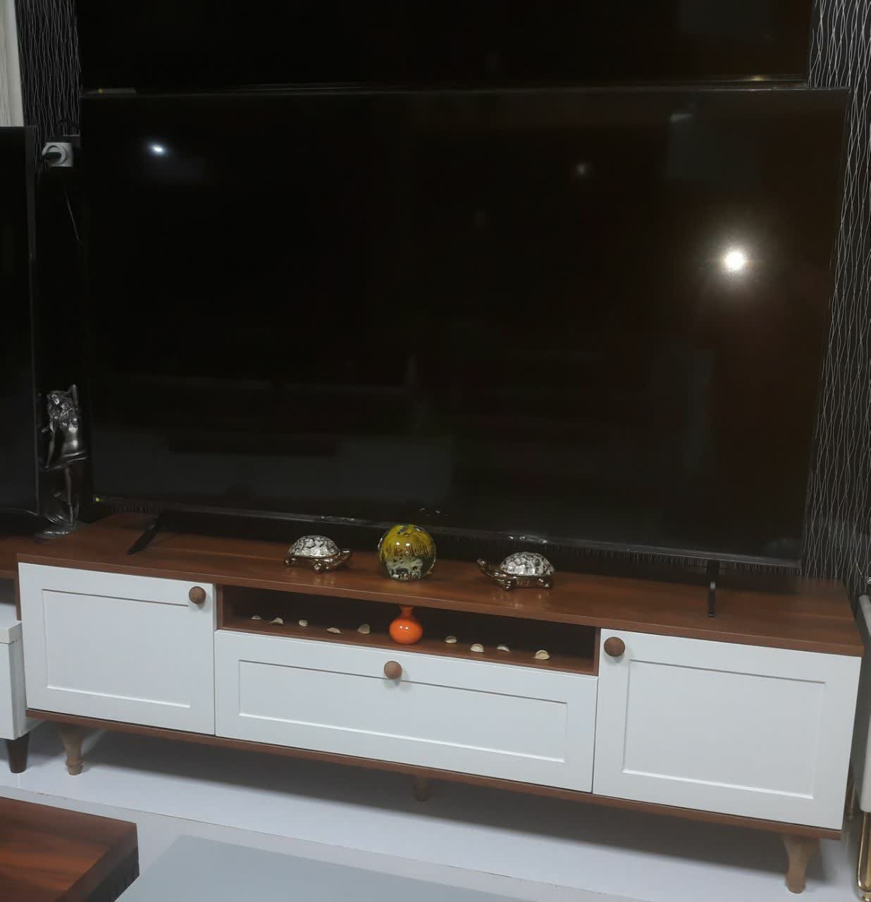 میز تلویزیون لئو سایز 160 سانت