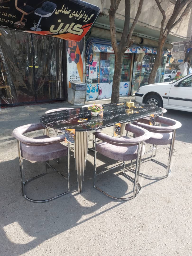 میز ناهارخوری لبخندی 4 - 6  نفره