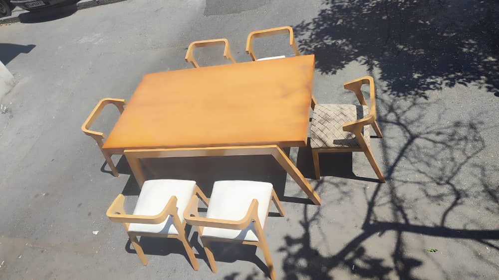 میز ناهارخوری مدرن 4 _ 6  نفره